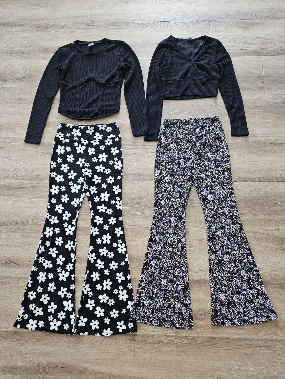 Bundle Of Women's Clothing Size Small - Picture 4 of 9